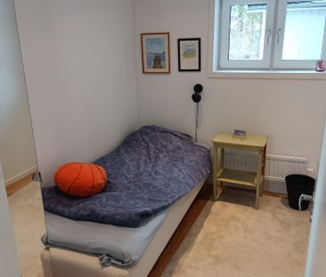 Fågelstigen, Saltsjö-Boo - Photo 1