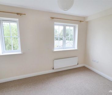 3 bedroom terraced house to rent - Photo 6