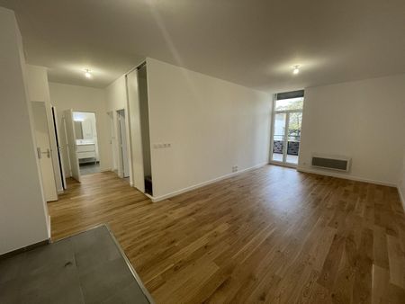 location Appartement T3 DE 61.6m² À VIENNE - Photo 2
