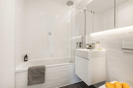 2 Bed Flat, Gravity Royal Heights, RG1 - Photo 3