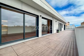 Apartamento T4 em Porto
