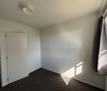 Renovated four-bedroom home - Photo 3