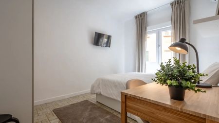 Room in a shared 4-bedroom apartment for rent in La Creu del Grau - Photo 3