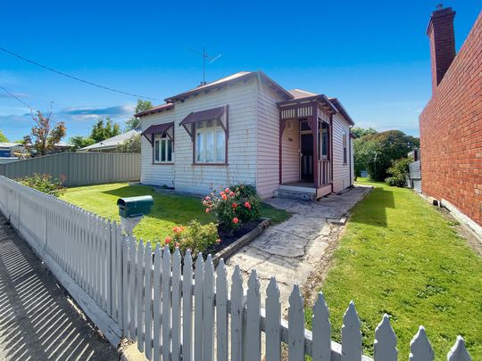 18 Crompton Street, Soldiers Hill - Photo 1