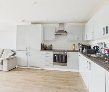 2 bedroom apartment to rent - Photo 6