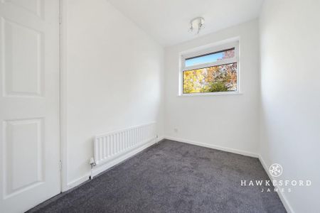 4 bedroom terraced house to rent - Photo 3
