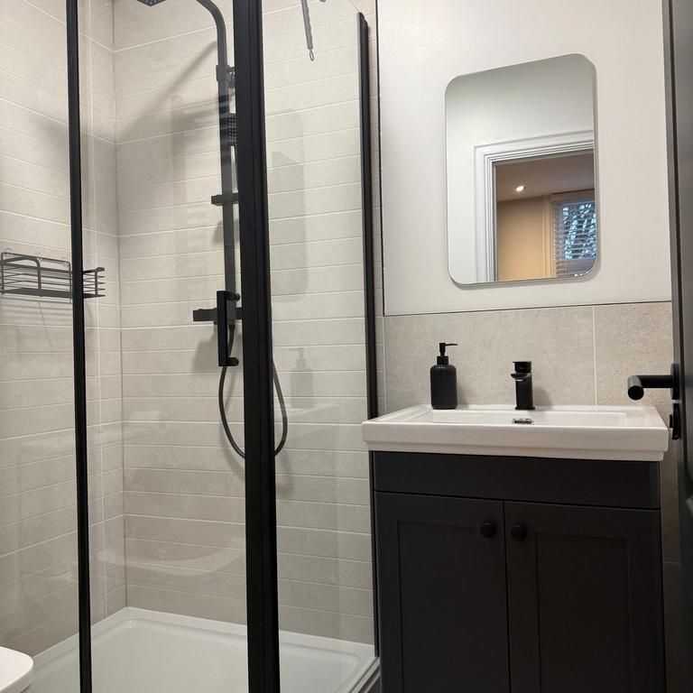 3 bedroom house share to rent - Photo 1