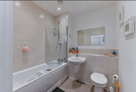 2 bedroom apartment to rent - Photo 5