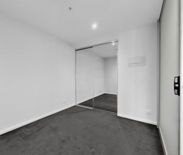 Effortless Living with Keilor Road Convenience - Photo 2