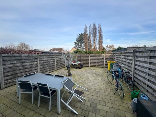 Gelijkvloers app. met 2 slpk, terras en carport in Tongerlo - Photo 1