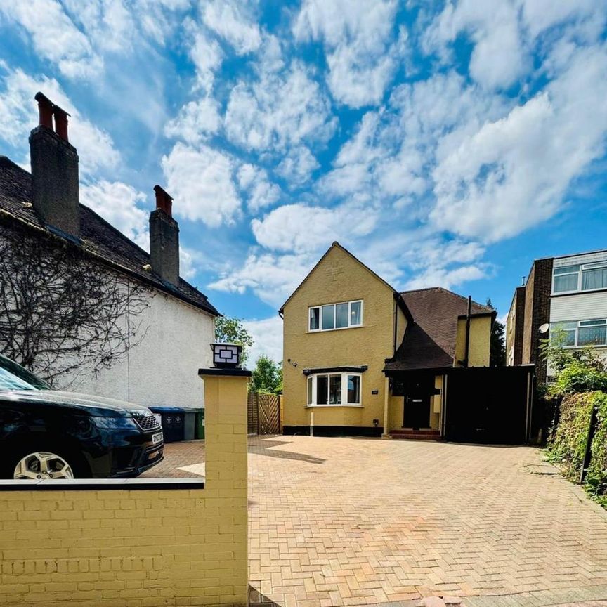 4 bedroom detached house to rent - Photo 1