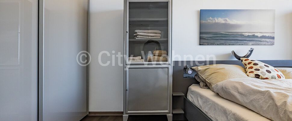 Möblierte 2-Zimmer Wohnung über den Dächern der Stadt im Mundsburg Tower in Hamburg-Barmek Süd - Photo 1