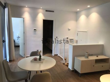 Alquiler de piso en Calle José Calderón - Photo 2