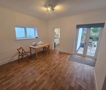 3 bedroom detached bungalow to rent - Photo 4