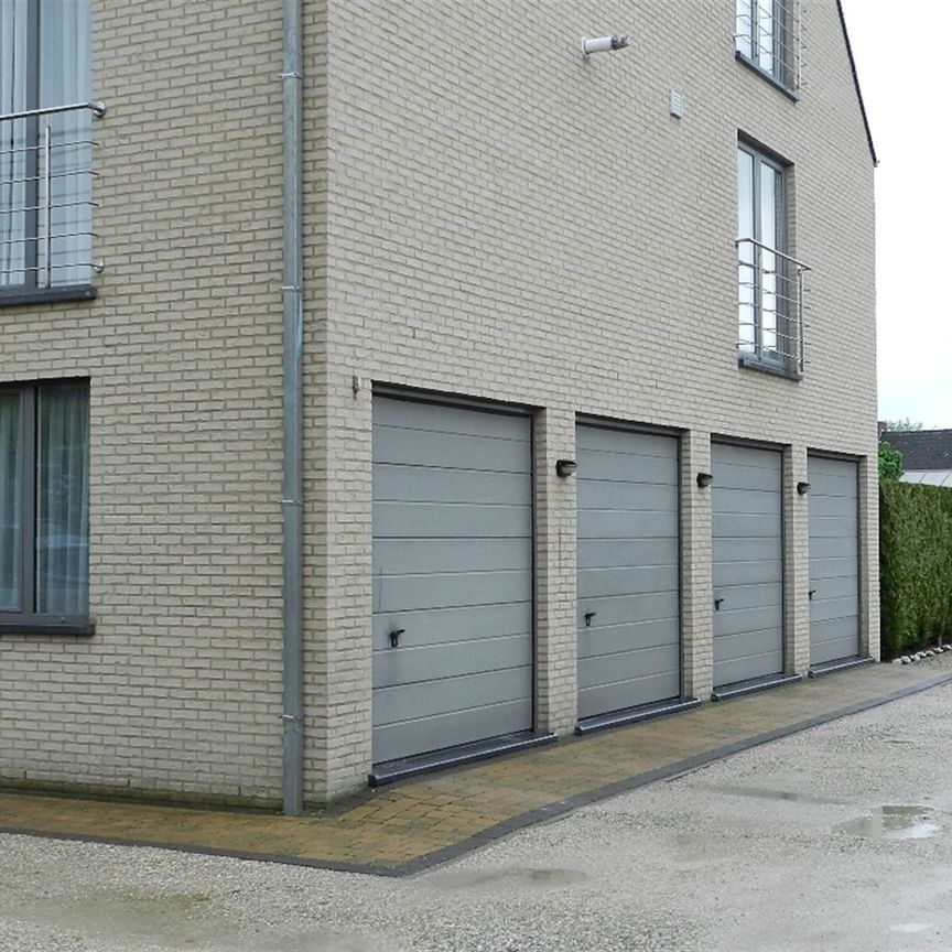 Rustig gegelegen appartement met terras en staanplaats. - Foto 1