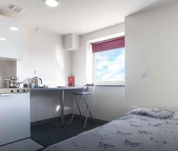 Studio to rent - Photo 2