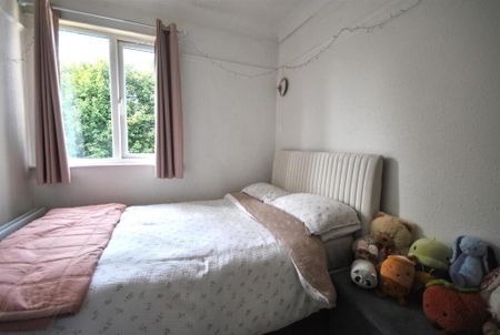 11 Sandhurst Drive, Bangor, BT20 5NX - Photo 4