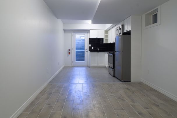For Lease - 665 Crawford Street Unit# Bsmt, Toronto, Ontario - Photo 1