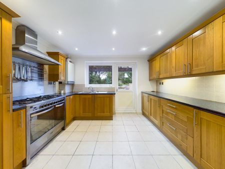 2 bedroom terraced house to rent - Photo 3