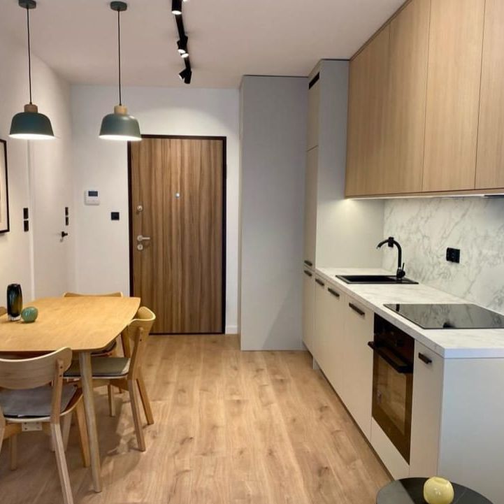 Zobacz>>>Elegancki Apartament do Wynajęcia 35 m² - Photo 1