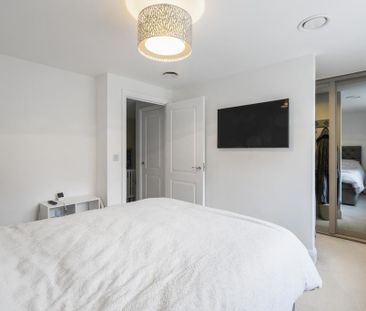 5 bedroom end of terrace house to rent - Photo 4