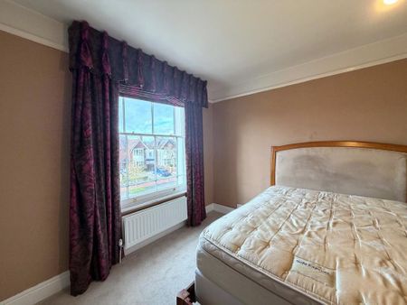 4 bedroom semi-detached house to rent - Photo 5