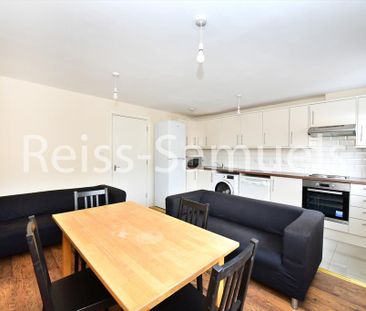 5 bedroom terraced house to rent - Photo 4