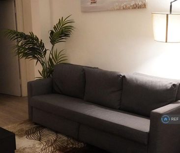 1 bedroom in a house share to rent - Photo 3
