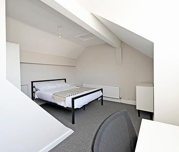 Student Apartment 2 bedroom, Ecclesall Road, Sheffield - Photo 1
