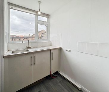 3 bedroom maisonette to rent - Photo 6