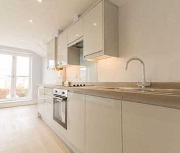 Newmarket Road Cambridge - Photo 2