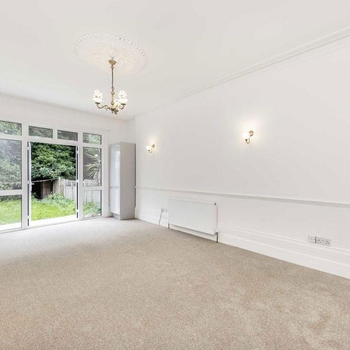 2 bedroom flat to rent - Photo 1