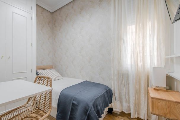 Calle de Romero Robledo, Madrid, Community of Madrid 28008 - Photo 1