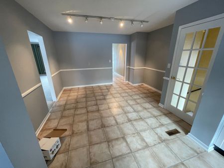 For Lease - 10208 Tenth Line, Halton Hills, Ontario - Photo 3