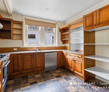 32 Pope Road, Blackburn, Vic 3130 - Photo 1