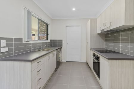 Welcome Home - Photo 2