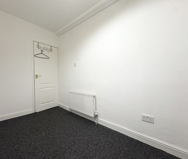 Main Road, Bradford, Denholme - Photo 6