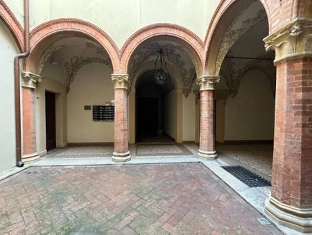 Pregiato monolocale in contesto medievale - Photo 4