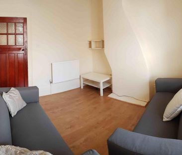 4 bedroom house to rent - Photo 2