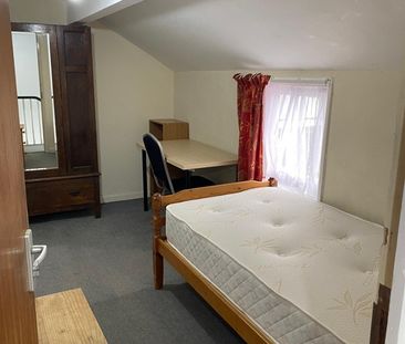 Room in a Shared Flat, Filey Street, S10 - Photo 2