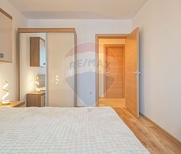 Apartament cu 3 camere, prima închiriere, în zona Tractorul - Fotografie 6