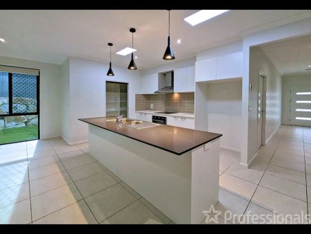 26 Myrtle Street, Deebing Heights QLD 4306 - Photo 5