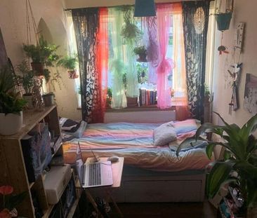 Room in a Shared Flat, Royston Gardens, IG1 - Photo 1