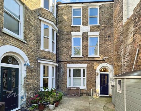 3 bedroom apartment to rent - Photo 3
