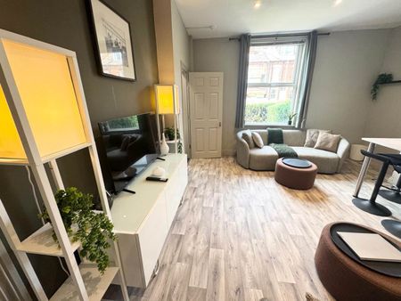 MARTIN TERRACE (room 1), BURLEY, LEEDS - Photo 3