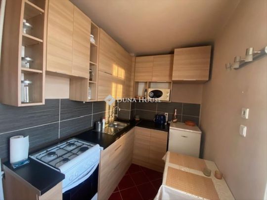 Kiadó jó állapotú panel lakás - Pécs - Fotó 1