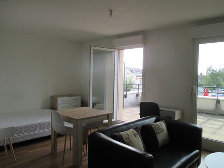 Location Appartement 1 pièce 30m² ORLEANS 45100 - Photo 2