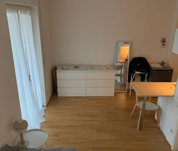 Helle, moderne 1-Zimmer-Wohnung mit Einbauküche und Balkon - Foto 3