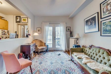 For Lease - 61 Rusholme Park Crescent Unit# Main, Toronto, Ontario - Photo 2