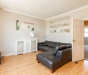 Central Parade, Herne Bay, CT6 5HT, Kent - Photo 2